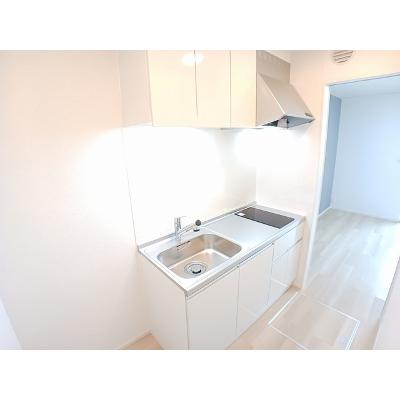 ヒカルサ佐世保広田 102【管理NO：1-027980301-01020】 ★家具家電は申し込み後に搬入します★ ★2026年09月中旬入居可能★の物件写真3