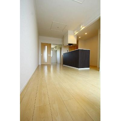 プラシード 202【管理NO：1-023401801-02020】 ★家具家電は申し込み後に搬入します★ ★2026年08月中旬入居可能★の物件写真2