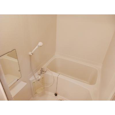 エテルノ光 101【管理NO：1-010203901-01010】 ★家具家電は申し込み後に搬入します★ ★2026年09月中旬入居可能★の物件写真4