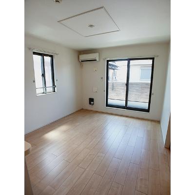 プレミアコート 201【管理NO：1-021395001-02010】 ★家具家電は申し込み後に搬入します★ ★2026年08月下旬入居可能★の物件写真2