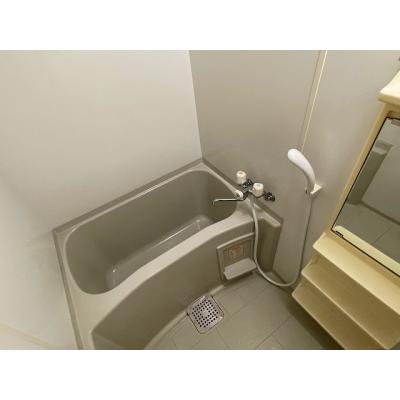 エールマンスリー幟町　参番館　(6-1)　【★無料WI-FI標準装備（無制限）★、広島電鉄銀山町駅、八丁堀駅、32型TV、ロフト付き、角部屋】の物件写真4