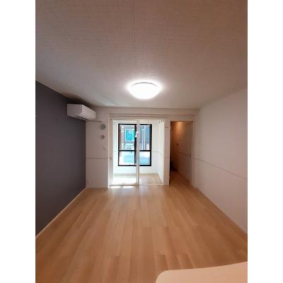 ヴィラ　シャロー 102【管理NO：1-027481801-01020】 ★家具家電は申し込み後に搬入します★の物件写真2