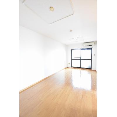 ウィステリア　ファイブ 303【管理NO：1-011730001-03030】 ★家具家電は申し込み後に搬入します★ ★2026年10月中旬入居可能★の物件写真2