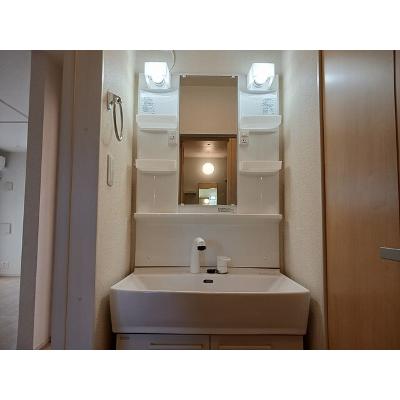 apartment 栃木県芳賀郡市貝町大字赤羽４５２６－３ 

↓地図はこちらから