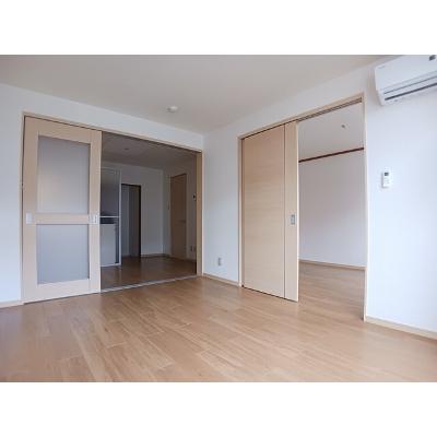サンヒルズ小島 104【管理NO：1-004652801-01040】 ★家具家電は申し込み後に搬入します★の物件写真2