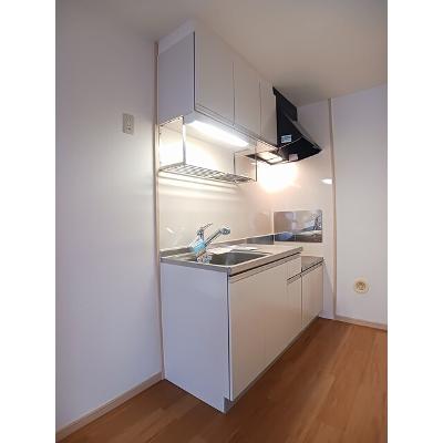 サンヒルズ小島 104【管理NO：1-004652801-01040】 ★家具家電は申し込み後に搬入します★の物件写真3