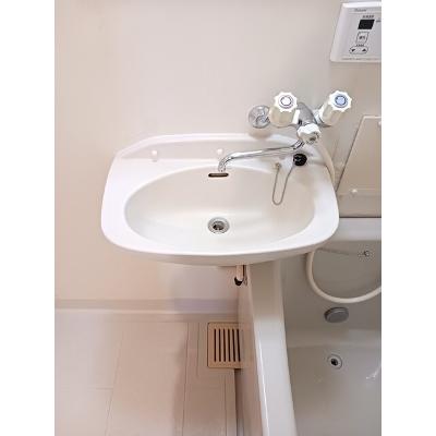 サンヒルズ小島 104【管理NO：1-004652801-01040】 ★家具家電は申し込み後に搬入します★の物件写真6