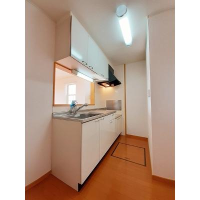 パルティール 101【管理NO：1-014165901-01010】 ★家具家電は申し込み後に搬入します★ ★2026年09月中旬入居可能★の物件写真3
