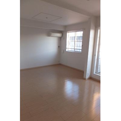 カリーノⅠ 202【管理NO：1-017047001-02020】 ★家具家電は申し込み後に搬入します★ ★2026年08月下旬入居可能★の物件写真2