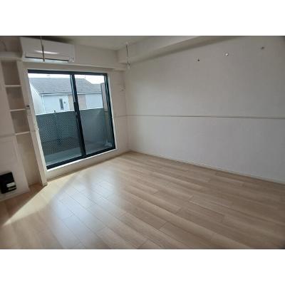 レジメント岸川 201【管理NO：1-028204301-02010】 ★家具家電は申し込み後に搬入します★の物件写真2