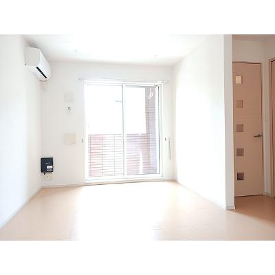サンエスポアールⅤ 103【管理NO：1-018876202-01030】 ★家具家電は申し込み後に搬入します★の物件写真2
