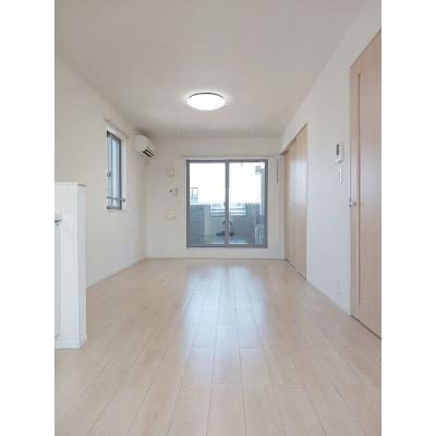 ファブール 301【管理NO：1-022790901-03010】 ★家具家電は申し込み後に搬入します★の物件写真2