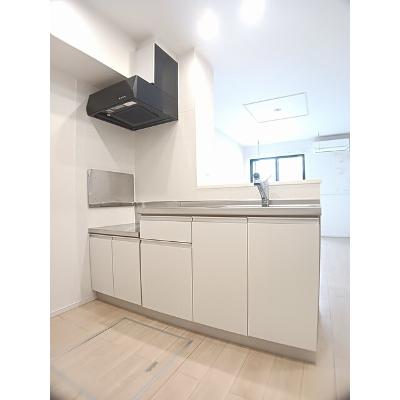 プレジール 102【管理NO：1-023809401-01020】 ★家具家電は申し込み後に搬入します★ ★2026年08月下旬入居可能★の物件写真3