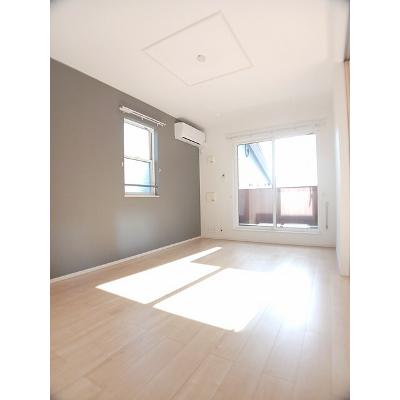 ベル　シャーンス　Ⅱ 201【管理NO：1-022967102-02010】 ★家具家電は申し込み後に搬入します★ ★2026年08月下旬入居可能★の物件写真2