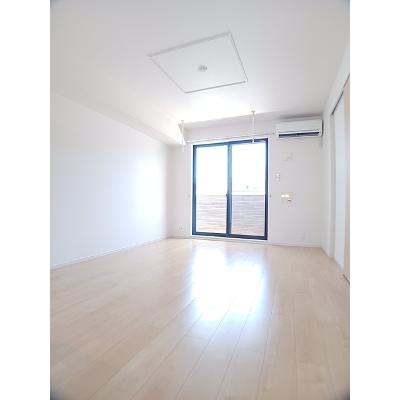 エバーグリーン 105【管理NO：1-021668502-01040】 ★家具家電は申し込み後に搬入します★の物件写真2