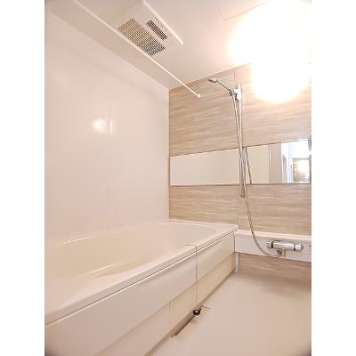 エバーグリーン 105【管理NO：1-021668502-01040】 ★家具家電は申し込み後に搬入します★の物件写真4