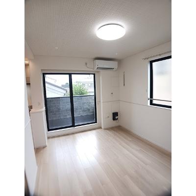 向日葵之颯Ⅱ 206【管理NO：1-028603602-02050】 ★家具家電は申し込み後に搬入します★ ★2026年09月下旬入居可能★の物件写真2
