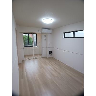 向日葵之颯Ⅰ 102【管理NO：1-028603601-01020】 ★家具家電は申し込み後に搬入します★ ★2026年09月下旬入居可能★の物件写真2