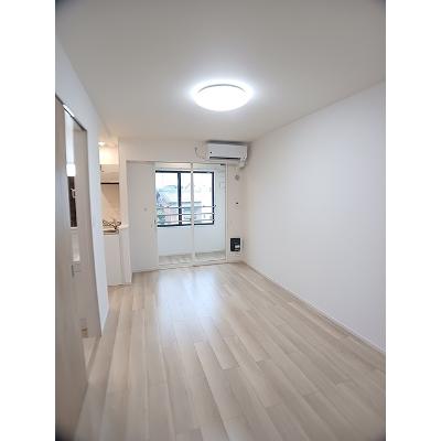 ルミナス　ブラン 203【管理NO：1-028503501-02030】 ★家具家電は申し込み後に搬入します★ ★2026年09月下旬入居可能★の物件写真2