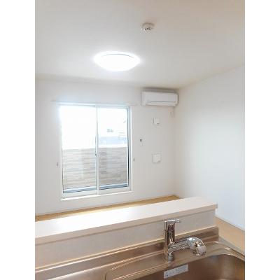メイ　クラール 201【管理NO：1-021099101-02010】 ★家具家電は申し込み後に搬入します★の物件写真2