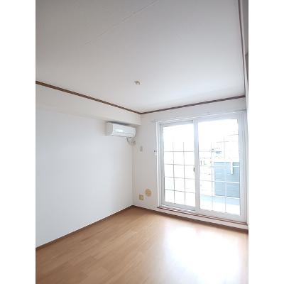 ピリアー 202【管理NO：1-011229601-02020】 ★家具家電は申し込み後に搬入します★ ★2026年09月中旬入居可能★の物件写真2