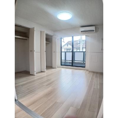 メープルコート小川 204【管理NO：1-028432901-02040】 ★家具家電は申し込み後に搬入します★の物件写真2