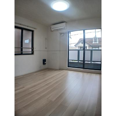 メープルコート小川 203【管理NO：1-028432901-02030】 ★家具家電は申し込み後に搬入します★の物件写真2