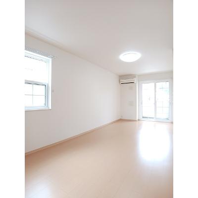 セロリー 103【管理NO：1-015945101-01030】 ★家具家電は申し込み後に搬入します★の物件写真2