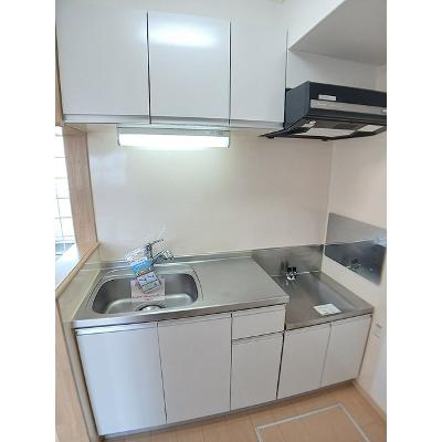 セロリー 103【管理NO：1-015945101-01030】 ★家具家電は申し込み後に搬入します★の物件写真3