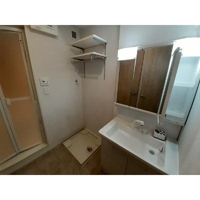 リバープレイン木床Ⅰ 102【管理NO：1-026989201-01020】 ★家具家電は申し込み後に搬入します★の物件写真6