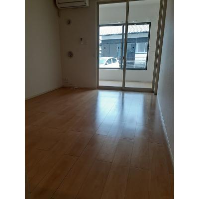 カレントヴィラ 104【管理NO：1-022344701-01040】 ★家具家電は申し込み後に搬入します★の物件写真2