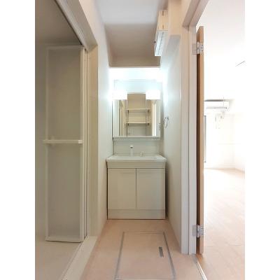 ユニットロル四日市Ａ 203【管理NO：1-025431801-02030】 ★家具家電は申し込み後に搬入します★ ★2026年08月下旬入居可能★の物件写真6