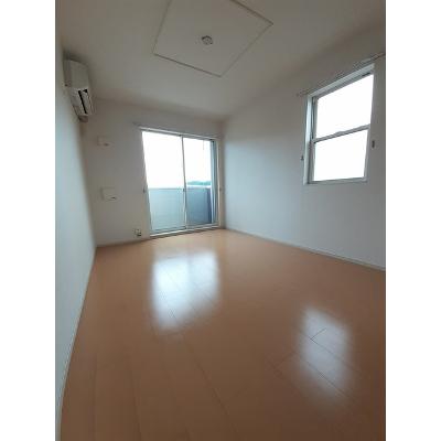 フルリール・ミル・カピタルＡ 101【管理NO：1-018648401-01010】 ★家具家電は申し込み後に搬入します★ ★2026年08月下旬入居可能★の物件写真2