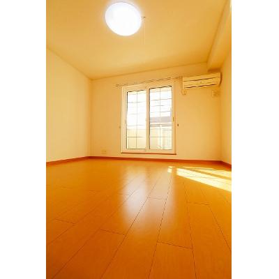 サン松山Ａ 201【管理NO：1-014970201-02010】 ★家具家電は申し込み後に搬入します★の物件写真2