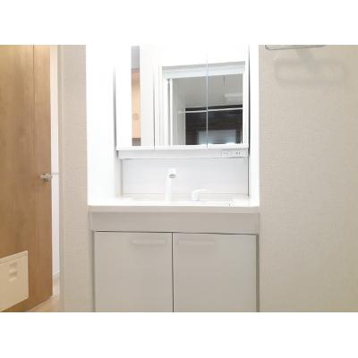 モント　ブレチア 204【管理NO：1-027385501-02040】 ★家具家電は申し込み後に搬入します★の物件写真6