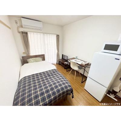 ユニオンマンスリー武蔵新城３　105　1K・シングル☆【禁煙ルーム】安心のオートロック＆モニター付きインターフォン完備/デスク・チェア＆たっぷり収納2ドア冷蔵庫など生活家電のあるお部屋の外観画像