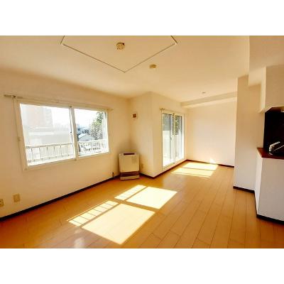 マジェスティー 303【管理NO：1-007969001-03030】 ★家具家電は申し込み後に搬入します★ ★2026年11月中旬入居可能★の物件写真2