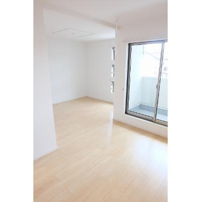 プルメリア 201【管理NO：1-021682701-02010】 ★家具家電は申し込み後に搬入します★の物件写真2