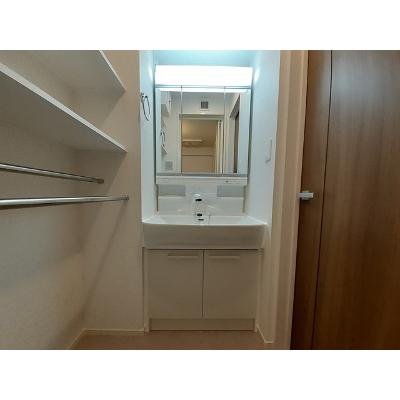レグルス 103【管理NO：1-027026901-01030】 ★家具家電は申し込み後に搬入します★の物件写真6