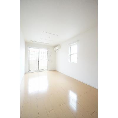 プリート　スイーテ 101【管理NO：1-017313601-01010】 ★家具家電は申し込み後に搬入します★ ★2026年11月中旬入居可能★の物件写真2