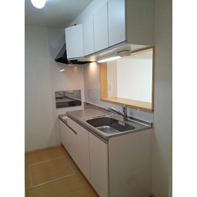 メゾン　オーヴ　Ⅱ 102【管理NO：1-017264102-01020】 ★家具家電は申し込み後に搬入します★の物件写真3