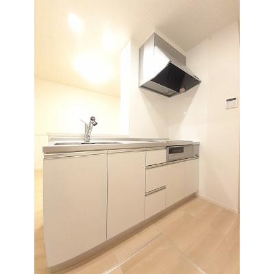 ディゾーネ館林 104【管理NO：1-027631101-01040】 ★家具家電は申し込み後に搬入します★ ★2026年10月中旬入居可能★の物件写真3
