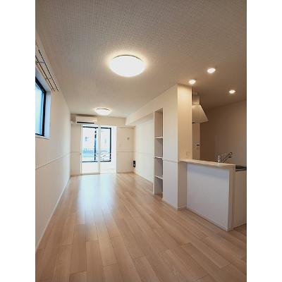 セレニテ・ドゥ 104【管理NO：1-028003901-01040】 ★家具家電は申し込み後に搬入します★の物件写真2