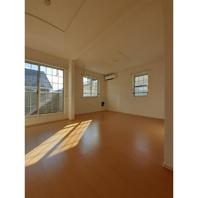 セントーレア 204【管理NO：1-018301201-02040】 ★家具家電は申し込み後に搬入します★ ★2026年09月中旬入居可能★の物件写真2