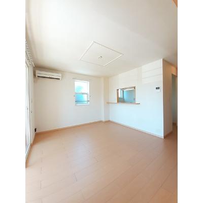 ＯＷＬ（アウル）－Ⅰ 201【管理NO：1-015892201-02010】 ★家具家電は申し込み後に搬入します★の物件写真2