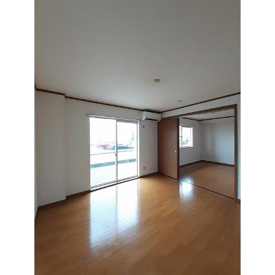 エスポアール 101【管理NO：1-011744301-01010】 ★家具家電は申し込み後に搬入します★ ★2026年09月上旬入居可能★の物件写真2