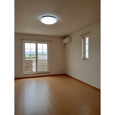 スウィートノーブルＢ 203【管理NO：1-015313002-02030】 ★家具家電は申し込み後に搬入します★ ★2026年09月中旬入居可能★の物件写真2