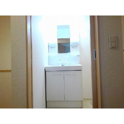 ピース　コート 201【管理NO：1-019522701-02010】 ★家具家電は申し込み後に搬入します★ ★2026年10月中旬入居可能★の物件写真6