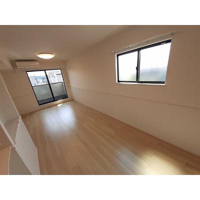 バンブー　ニン　Ａ 201【管理NO：1-026976501-02010】 ★家具家電は申し込み後に搬入します★ ★2026年10月下旬入居可能★の物件写真2