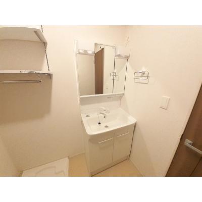 バンブー　ニン　Ａ 201【管理NO：1-026976501-02010】 ★家具家電は申し込み後に搬入します★ ★2026年10月下旬入居可能★の物件写真6